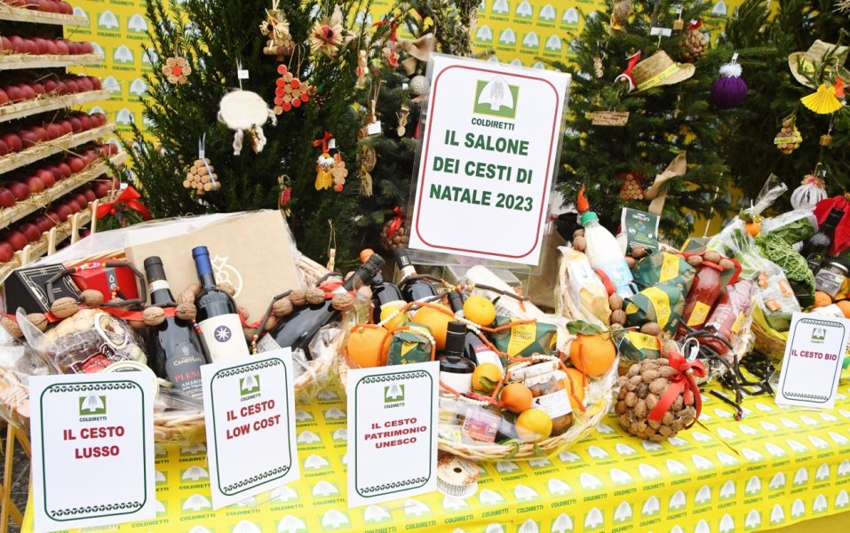 Natale: 28 mln di italiani nei mercatini a caccia di regali - Coldiretti