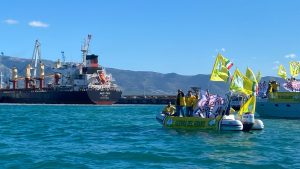 Blitz agricoltori Porto Manfredonia